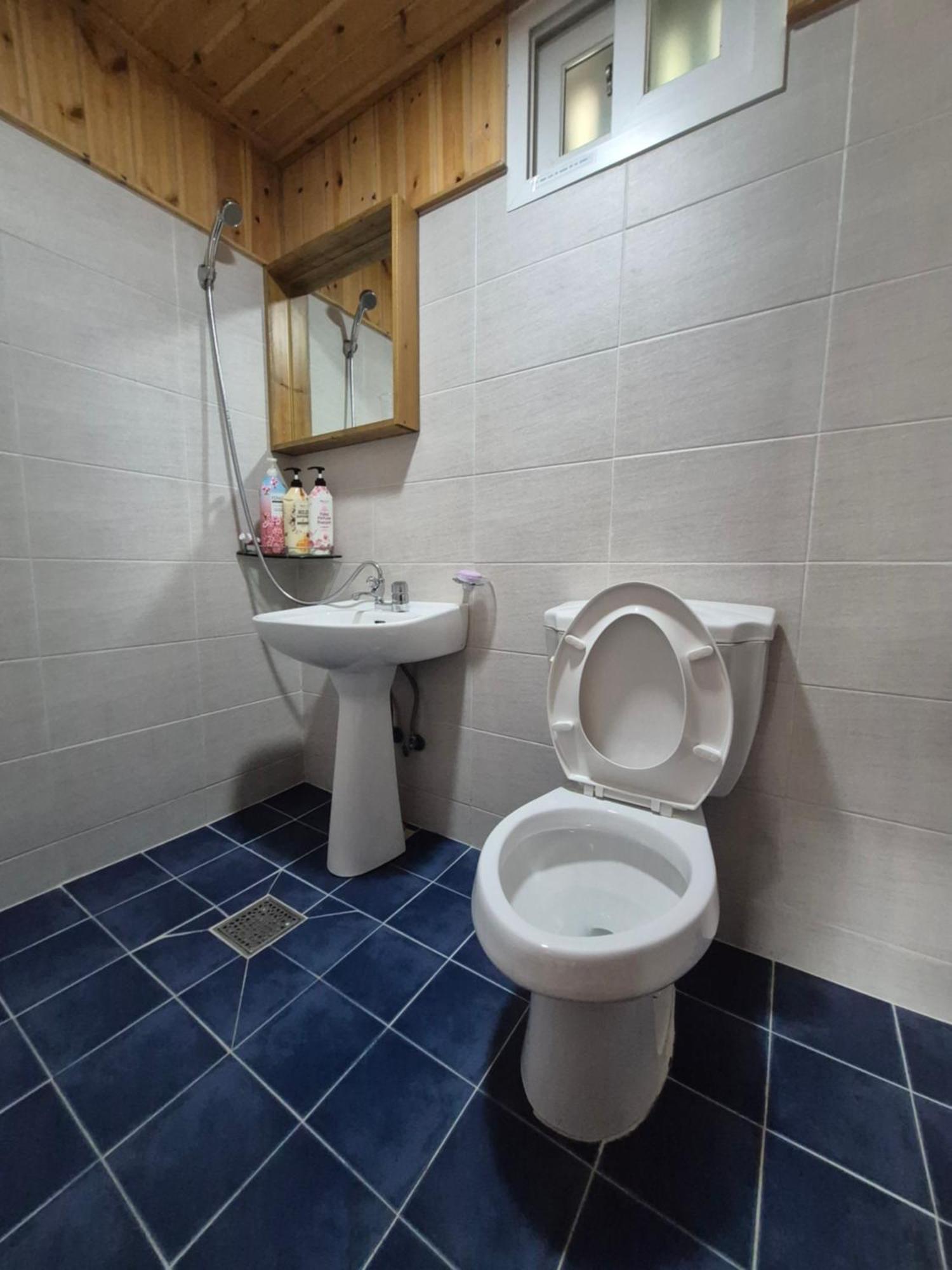 Jeonju Tosarang Guesthouse Quarto foto